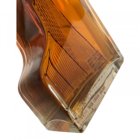 SUNTORY (サントリー) ウィスキー ROYAL 600ml ピアノ型ボトル お酒