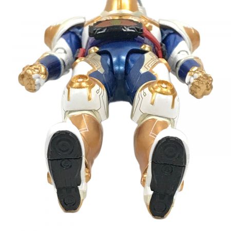 BANDAI(バンダイ） 仮面ライダーギーツ フィギュア 仮面ライダー
