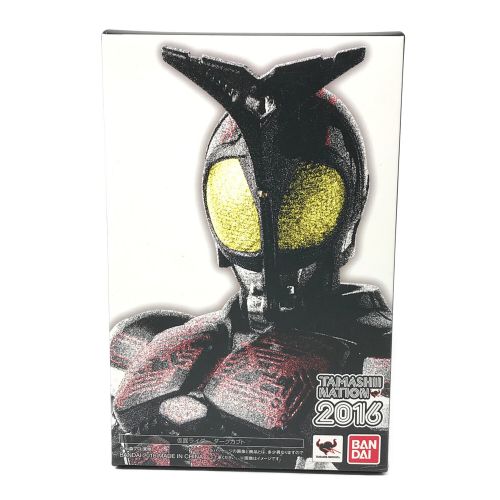 BANDAI (バンダイ) フィギュア 仮面ライダーダークカブト ライダーフォーム 仮面ライダーカブト S.H.Figuarts 真骨彫製法