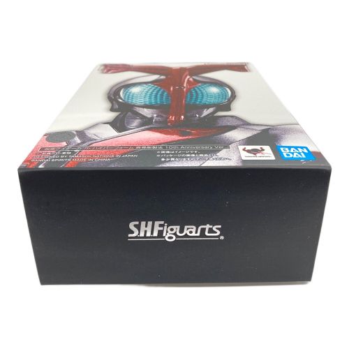 BANDAI（バンダイ） フィギュア 仮面ライダーカブト ハイパーフォーム 真骨彫製法 10th Anniversary Ver.（アニバーサリー） S.H.Figyuarts（フィギュアーツ） 魂ウェブ