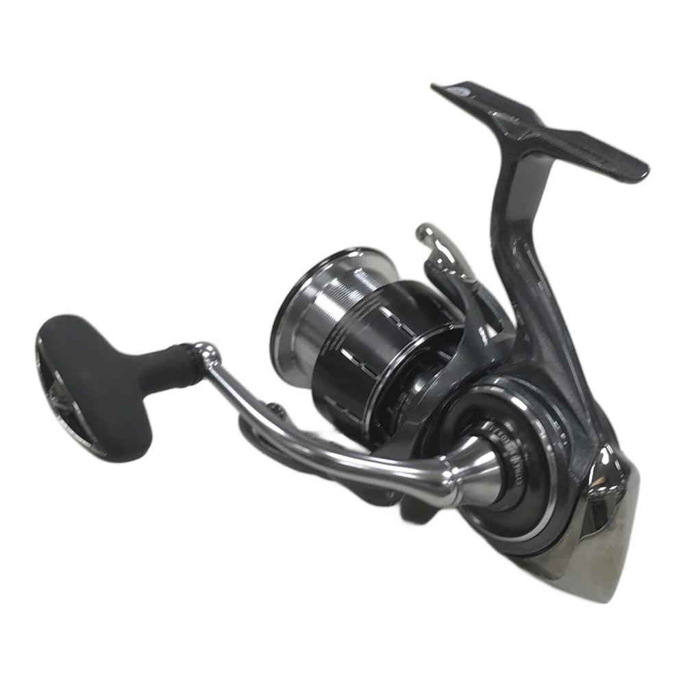 DAIWA (ダイワ) スピニングリール 24 LUVIAS PC LT3000-XH （ルビアス