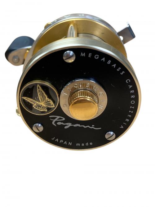 MEGABASS（メガバス）ベイトリール PAGANI（パガーニ） P300 右ハンドル 釣り