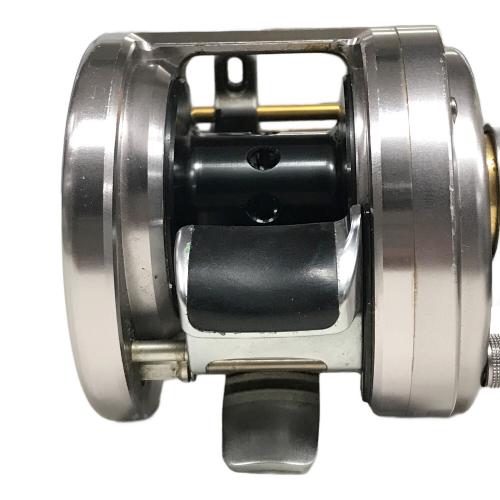SHIMANO (シマノ) ベイトリール 09 CALCUTTA CONQUEST （カルカッタコンクエスト） 200DC 02281