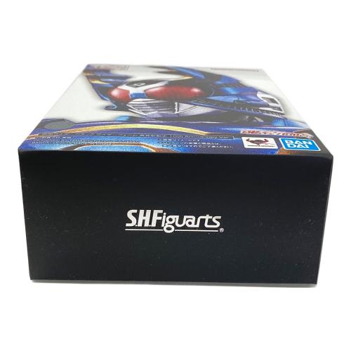 BANDAI（バンダイ）フィギュア 仮面ライダーガタック ライダーフォーム 真骨彫製法 10th Annibersary（アニバーサリー） Ver. S.H.Figuarts (フィギュアーツ) 魂ウェブ