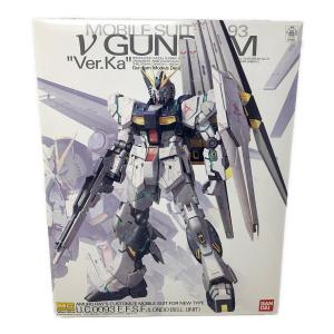 BANDAI (バンダイ) 地球連邦軍ニュータイプ専用モビルスーツ RX-93 νガンダム (ニューガンダム) プラモデル 1/100スケール マスターグレードモデル
