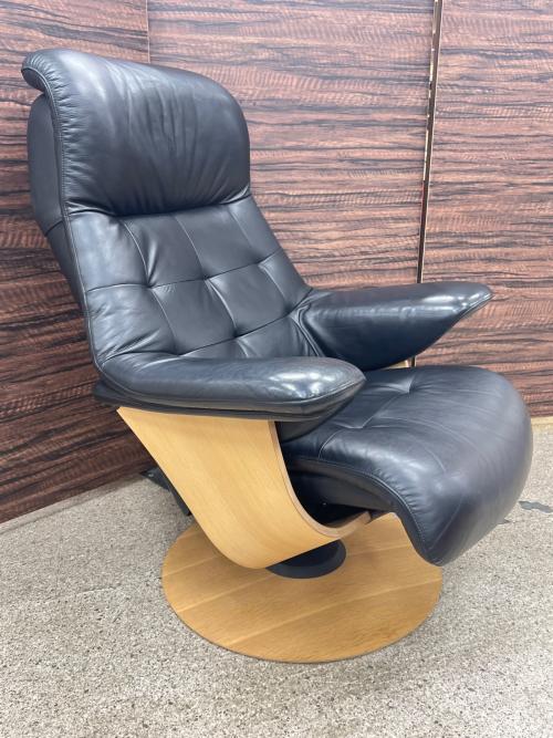 【中古美品】 カリモク パーソナルチェア WU60モデル ソファ karimoku (カリモク) THE FIRST(ザ・ファースト) パーソナルソファ