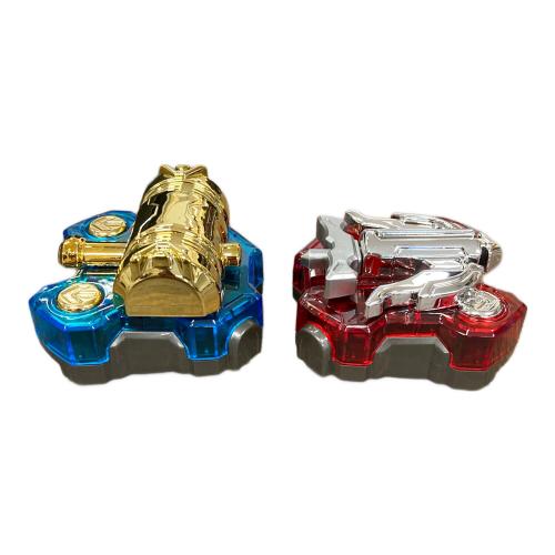 BANDAI（バンダイ） DXハンマーレイズバックル（ゴールドメッキver） DXアローレイズバックル（シルバーメッキver） レイズバックル スペシャルBOX 仮面ライダーギーツ チョコキャンペーン