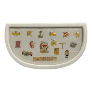 DORAEMON（ドラえもん） ピンバッチ 30th ANNIVERSARY（30周年アニバーサリー） 4次元ポケット型ケース