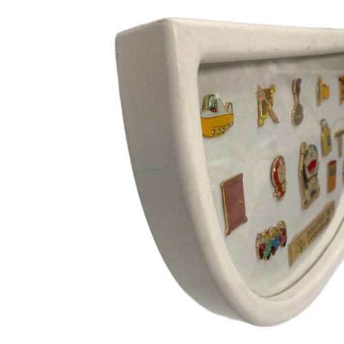 DORAEMON（ドラえもん） ピンバッチ 30th ANNIVERSARY（30周年アニバーサリー） 4次元ポケット型ケース