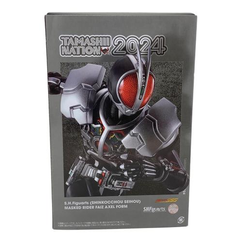 BANDAI（バンダイ） 仮面ライダー555 (カメンライダーファイズ) フィギュア 真骨彫製法 仮面ライダーファイズ アクセルフォーム S.H.Figuarts