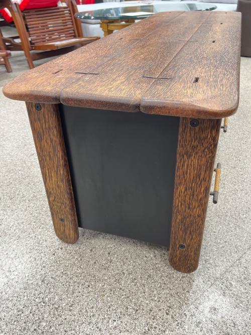 ツバル家具（オセアニア） テレビボード ヤシの木