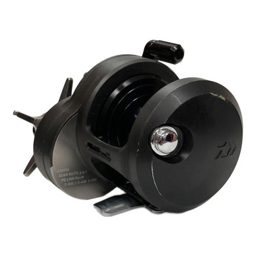 DAIWA (ダイワ) ベイトリール 19 CATALINA（キャタリナ） 15H 630050 右ハンドル