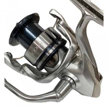SHIMANO (シマノ) スピニングリール 19 STRADIC（ストラディック