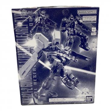 BANDAI (バンダイ) ガンプラ MG ネオ・ジオン軍 ニュータイプ専用