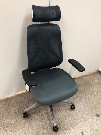 Hbada（ハバダ） 人間工学オフィスチェア