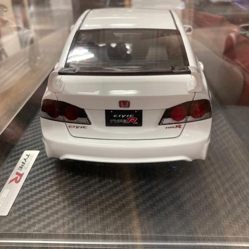 ignition model (イグニッションモデル) 1/18 ホンダ シビック FD2 TYPE R ホワイト モデルカー
