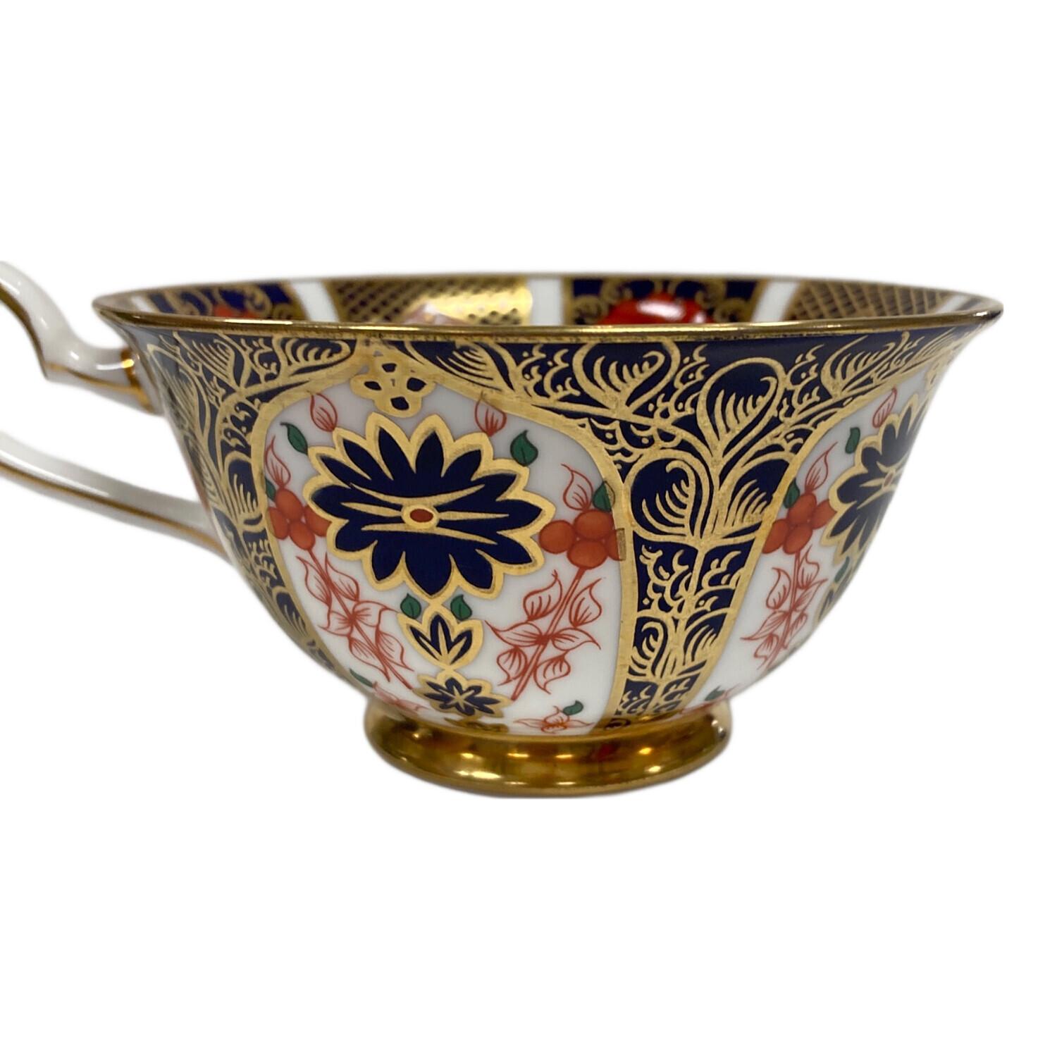 ROYAL CROWN DERBY (ロイヤルクラウンダービー) ティーカップ&ソーサー