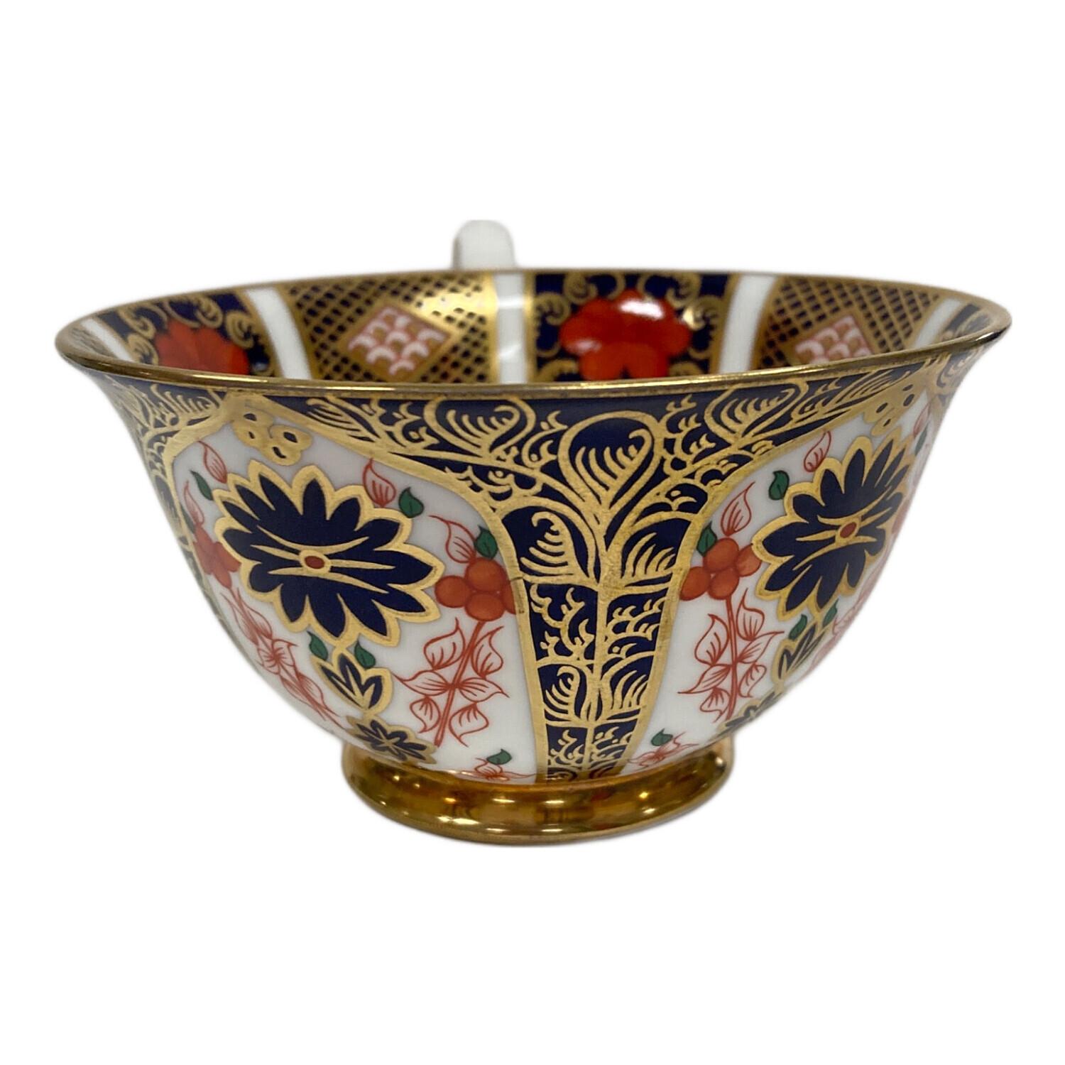 ROYAL CROWN DERBY (ロイヤルクラウンダービー) ティーカップ&ソーサー