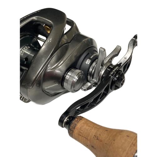 SHIMANO (シマノ) ベイトリール 20 Metanium（メタニウム） 04112B 右ハンドル
