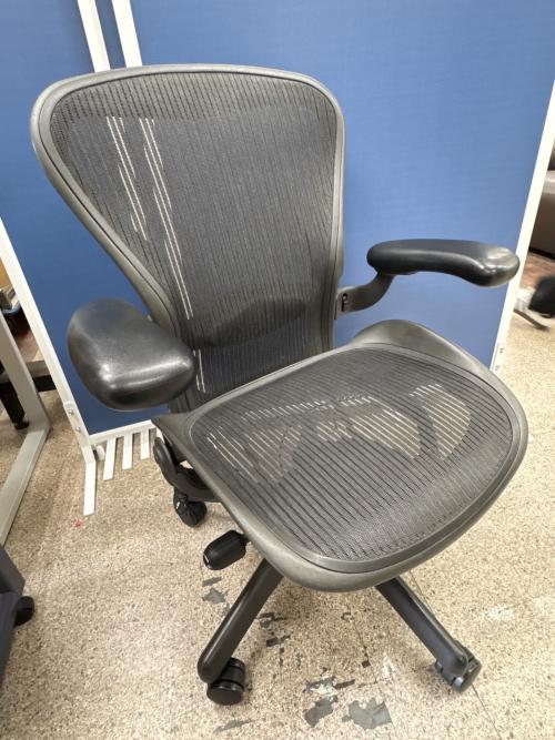 Herman Miller (ハーマンミラー) アーロンチェアクラシック AE123AWB ブラック