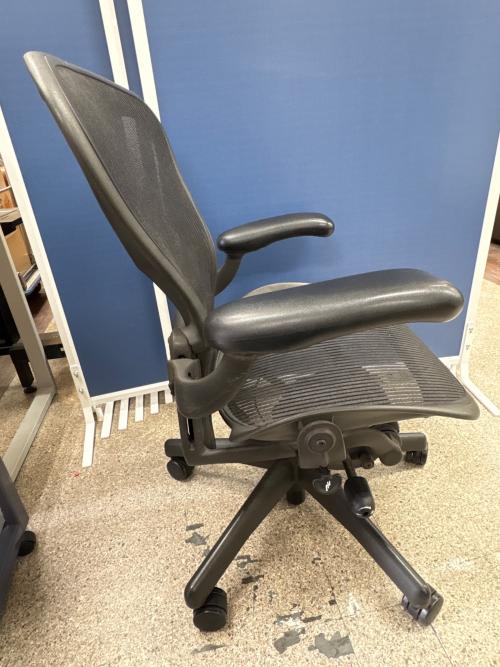 Herman Miller (ハーマンミラー) アーロンチェアクラシック AE123AWB ブラック