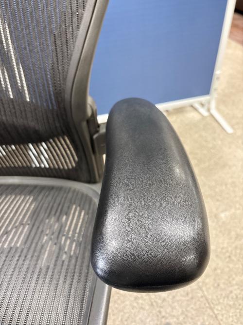 Herman Miller (ハーマンミラー) アーロンチェアクラシック AE123AWB ブラック