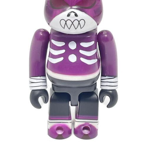 MEDICOM TOY（メディコムトイ） BEAR BRICK (ベアブリック) SEACRET BASE（シークレットベース） スカルビー フィギュア