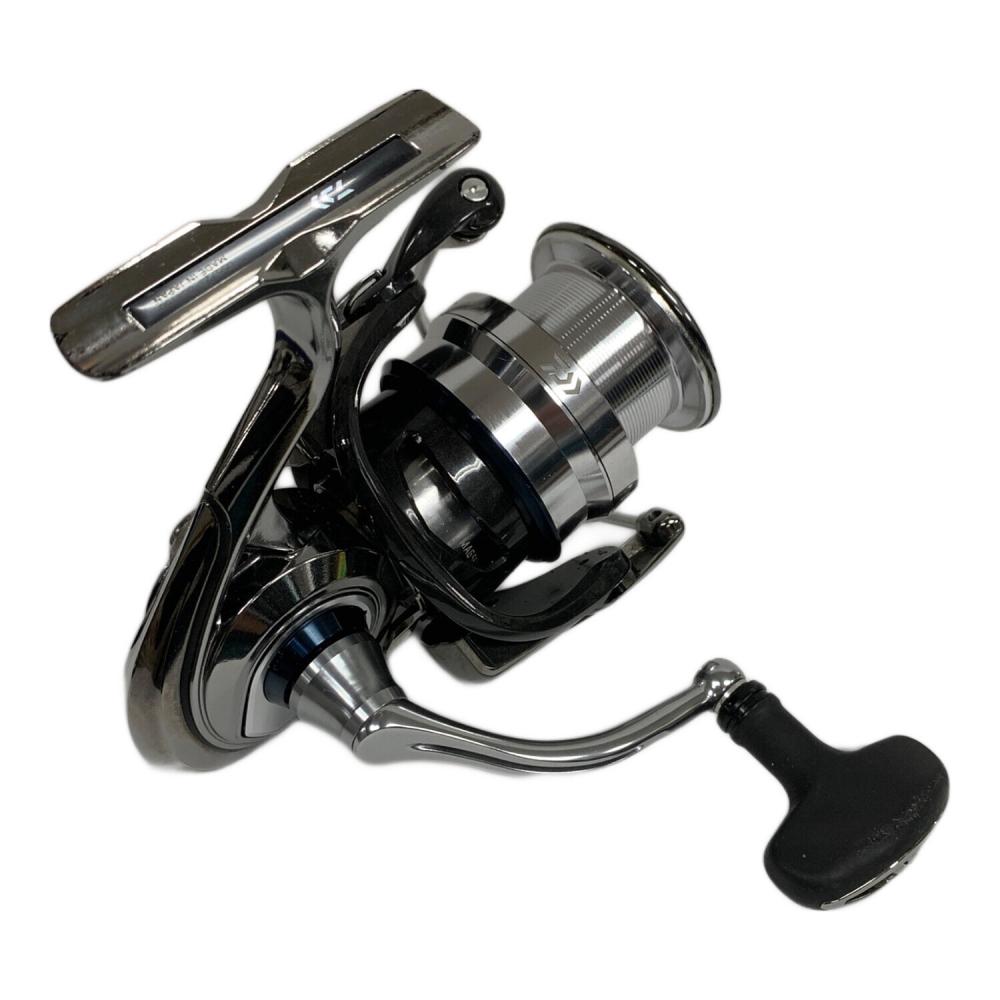 DAIWA (ダイワ) スピニングリール 18 EXIST（イグジスト） LT-4000-CXH