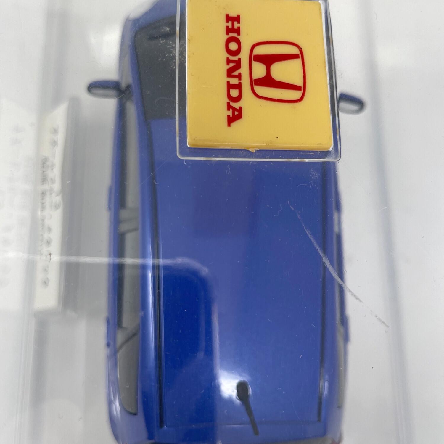 HONDA（ホンダ） FIT（フィット） アズールブルー・メタリック モデル
