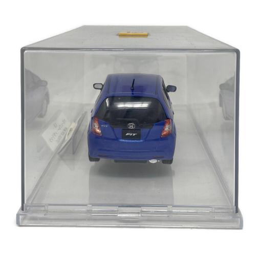 HONDA（ホンダ） FIT（フィット） アズールブルー・メタリック モデル