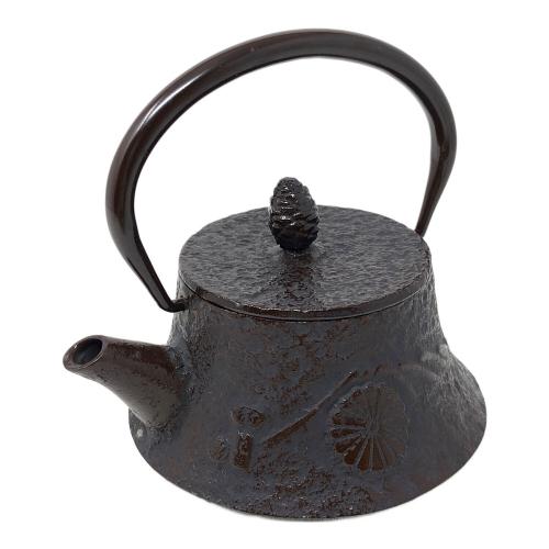 南部鉄器 (ナンブテッキ) 鉄瓶