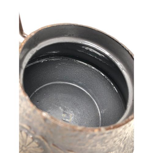 南部鉄器 (ナンブテッキ) 鉄瓶