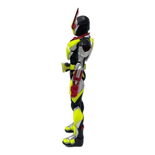 BANDAI (バンダイ) 仮面ライダーゼロツー イズver. フィギュア S.H.Figuarts