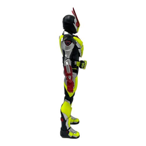 BANDAI (バンダイ) 仮面ライダーゼロツー イズver. フィギュア S.H.Figuarts