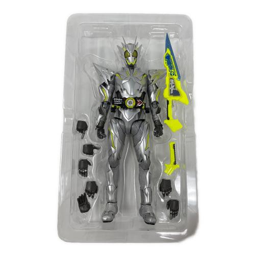 BANDAI (バンダイ) 仮面ライダーゼロワン メタルクラスタホッパー フィギュア S.H.Figuarts