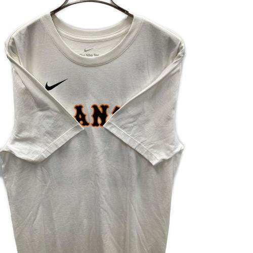 読売ジャイアンツ (ヨミウリジャイアンツ) NIKE（ナイキ） 応援グッズ サイン入りTシャツ 岡本和真 Lサイズ ホワイト