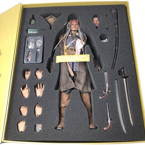 Hot toys(ホットトイズ) JACK SPARROW (ジャックスパロウ) １/6 フィギュア PIRATES of the CARIBBEAN ON STRANGER TIDES（パイレーツ・オブ・カリビアン 生命の泉)