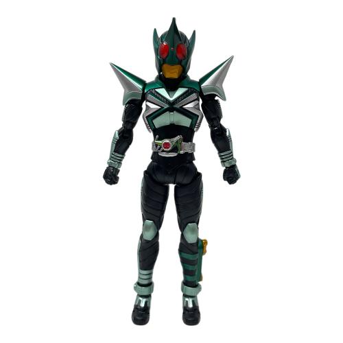 BANDAI (バンダイ) 仮面ライダーカブト 仮面ライダーキックホッパー 真骨彫製法 フィギュア S.H.Figuarts（エス・エイチ・フィギュアーツ）