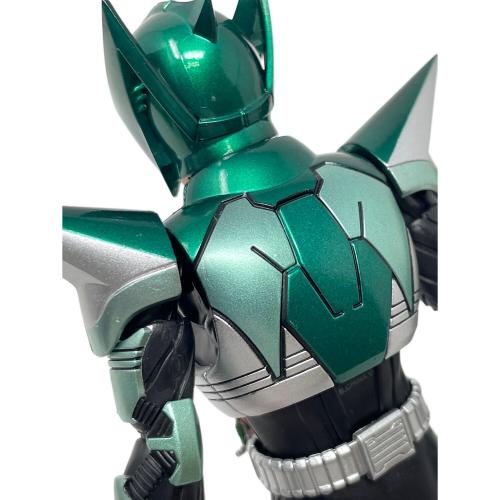 BANDAI (バンダイ) 仮面ライダーカブト 仮面ライダーキックホッパー 真骨彫製法 フィギュア S.H.Figuarts（エス・エイチ・フィギュアーツ）