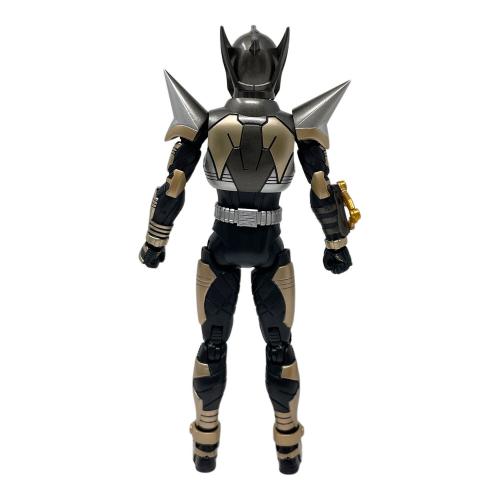 BANDAI (バンダイ) 仮面ライダーカブト 仮面ライダーパンチホッパー 真骨彫製法 フィギュア S.H.Figuarts（エス・エイチ・フィギュアーツ）