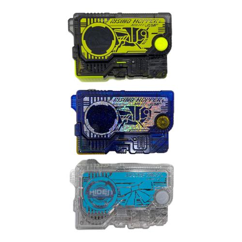 BANDAI(バンダイ) 仮面ライダーゼロワン DXメモリアルプログライズキーセット SIDE 飛電インテリジェンス