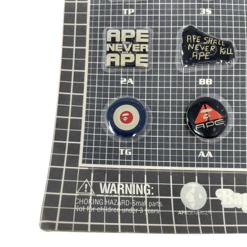 A BATHING APE (アベイシングエイプ) ピンバッジ 21個セット