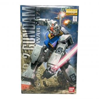 BANDAI(バンダイ) ガンプラ RX-78-2 ガンダム Ver.ONE YEAR WAR 0079 アニメカラーバージョン 1/100スケール MG