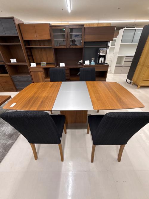 BoConcept (ボーコンセプト) ダイニング5点セット
