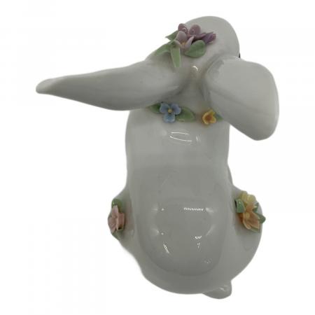LLADRO (リヤドロ) 花飾りの白うさぎ フィギュア｜トレファクONLINE