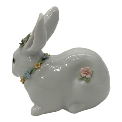 LLADRO (リヤドロ) 花飾りの白うさぎ フィギュア