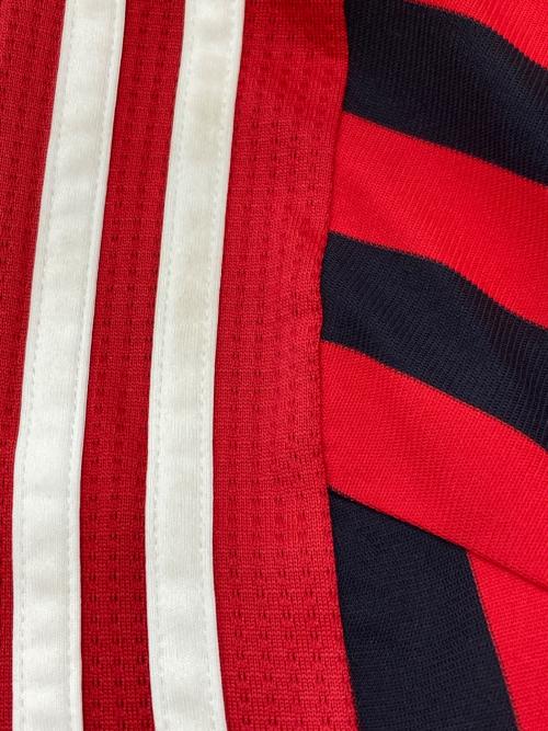 adidas (アディダス) ユニフォームシャツ ブラック×レッド サイズ:Ｍ
