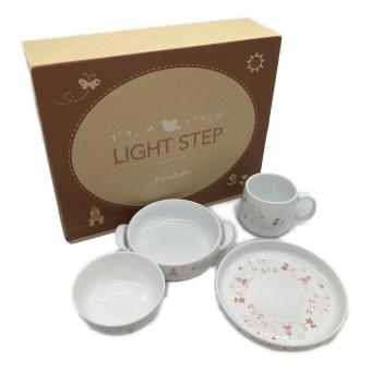 Noritake (ノリタケ) 子供用食器セット @ LIGHT STEP