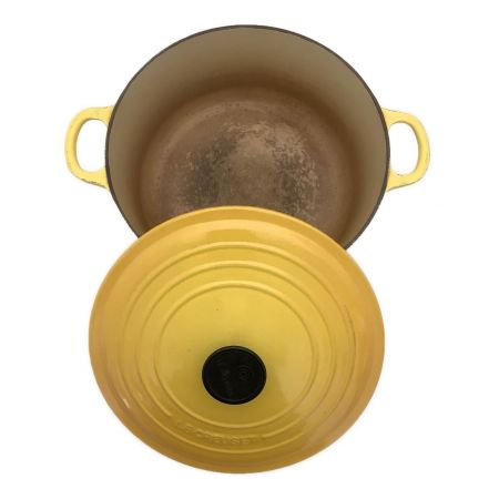 LE CREUSET (ルクルーゼ) 両手鍋 イエロー 26㎝