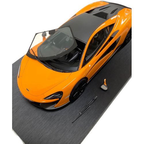 TOP SPEED モデルカー 1/18 台座付 570S